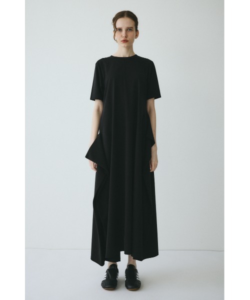 HeRIN.CYE(ヘリンドットサイ)の「Deformation flare cut onepiece / ディフォメーションフレアーカットワンピース(ワンピース・レディース・グリーン/ホワイト/ブラック・FREE)」の4枚目の写真