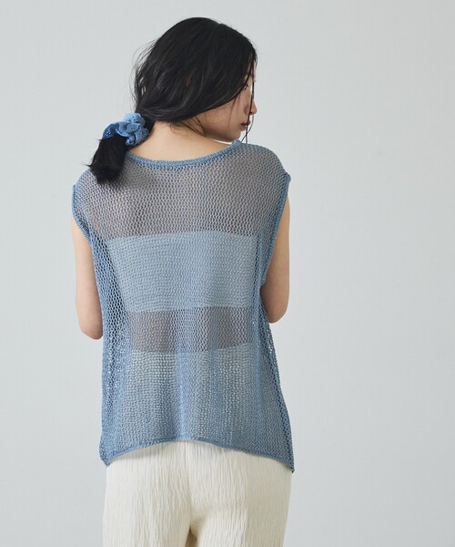 abahouse mavie(アバハウスマヴィ)の「【夏のレイヤードに】メッシュニットノースリーブ(ニット/セーター・レディース・ブラック/グレー/サックスブルー/オフホワイト・フリー)」の11枚目の写真