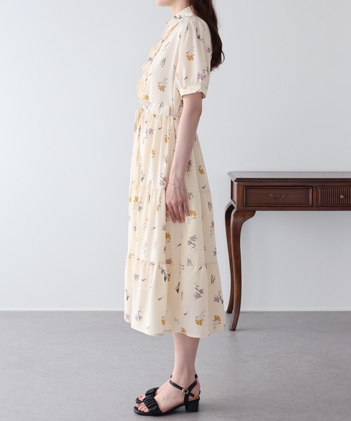 BLUEEAST（ブルーイースト）の「《2サイズ展開》フロントフリルワンピース（ワンピース・レディース・ベージュ/ブラック・LARGE/MEDIUM）」の16枚目の写真