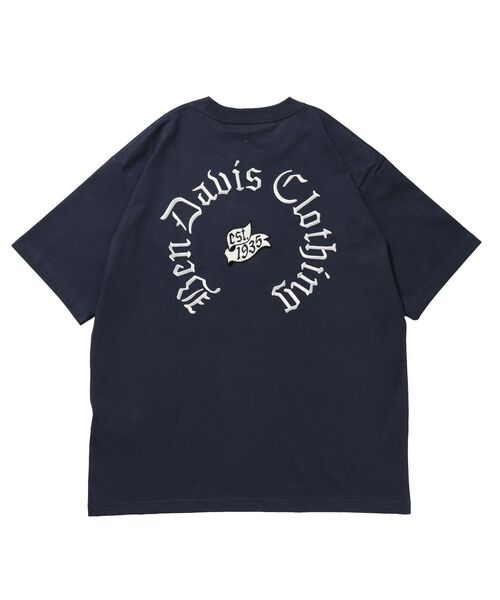 BEN DAVIS(ベンデイビス)の「【BEN DAVIS(ベンデイビス)】 OLD ENGLISH EMB TEE / Tシャツ 半袖 クルーネック 刺繍 ワンポイント ユニセックス オーバーサイズ(Tシャツ/カットソー・メンズ・ネイビー/ホワイト/ブラック・MEDIUM/X-LARGE/LARGE)」の5枚目の写真