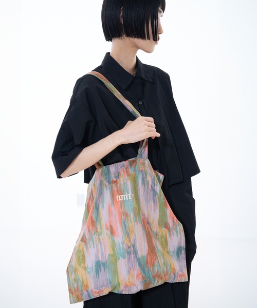 NOMINE(ノミネ)の「アイコン刺繍 ペイント柄アートプリント ロングハンドル トートバッグ(トートバッグ・レディース・ブラウン/ピンク/オレンジ/グレイッシュブルー・フリー)」の19枚目の写真