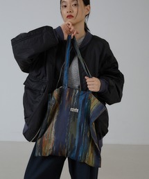 NOMINE（ノミネ）の「アイコン刺繍 ペイント柄アートプリント ロングハンドル トートバッグ（トートバッグ）」