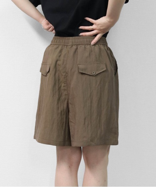 THE CELL.(ザセルドット)の「リネンブレンド ハーフパンツ LINEN BLEND HALF PANTS(その他パンツ・レディース・ブラウン/グレー・FREE)」の7枚目の写真