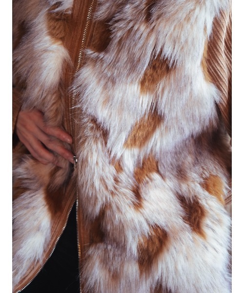 sahara（サハラ）の「【26AW PRE ORDER】Mix Fur Zip Jacket（その他アウター・レディース・グレー/ブラック/ベージュ・FREE）」の17枚目の写真