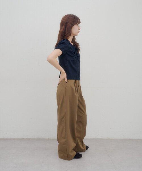 DISCOAT(ディスコート)の「【umm.】胸ギャザーフリル半袖ブラウス(シャツ/ブラウス・レディース・ネイビー/オフホワイト・FREE)」の20枚目の写真