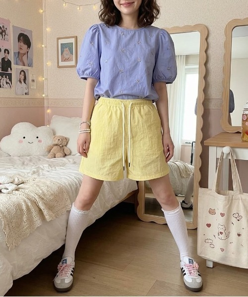 WEGO(ウィゴー)の「ウエストナイロン風カジュアルショートパンツ/ハーフパンツ(その他パンツ・レディース・イエロー/ブルー/ブラック/グレー・MEDIUM/LARGE)」の19枚目の写真