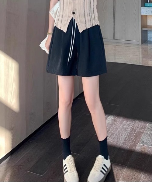 WEGO(ウィゴー)の「ウエストナイロン風カジュアルショートパンツ/ハーフパンツ(その他パンツ・レディース・イエロー/ブルー/ブラック/グレー・MEDIUM/LARGE)」の9枚目の写真
