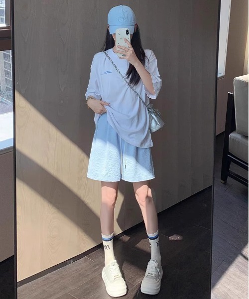 WEGO(ウィゴー)の「ウエストナイロン風カジュアルショートパンツ/ハーフパンツ(その他パンツ・レディース・イエロー/ブルー/ブラック/グレー・MEDIUM/LARGE)」の6枚目の写真