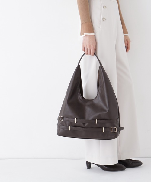 NATURAL BEAUTY BASIC(ナチュラルビューティーベーシック)の「ボトムベルトワンショルダー(ショルダーバッグ・レディース・グレイッシュベージュ/ダークブラウン・-)」の2枚目の写真