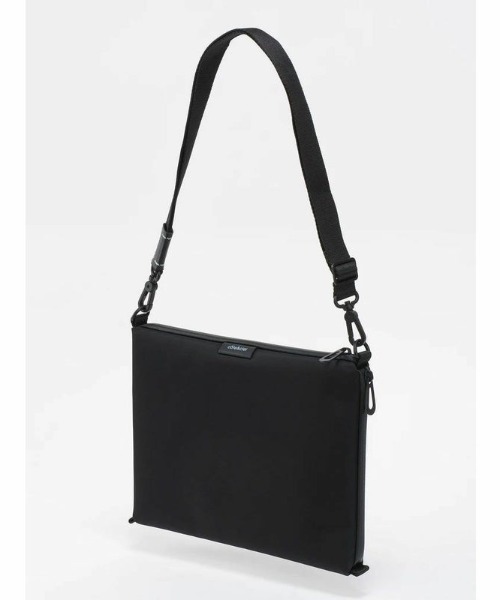 Cote&Ciel（コートエシエル）の「【cote&ciel/コートエシエル】 Inn M Sleek Black / サコッシュ ショルダーバッグ（ショルダーバッグ・メンズ・ブラック・FREE）」の3枚目の写真