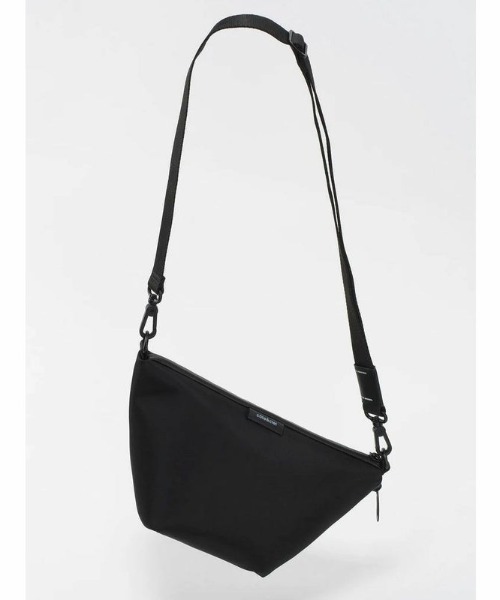 Cote&Ciel（コートエシエル）の「【cote&ciel/コートエシエル】 Inn M Sleek Black / サコッシュ ショルダーバッグ（ショルダーバッグ・メンズ・ブラック・FREE）」の6枚目の写真
