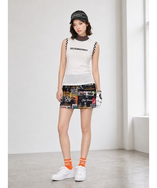 DECEMBERMAY(ディセンバーメイ)の「Mesh-paneled sleeve less mock neck(Tシャツ/カットソー・レディース・ホワイト/ブラック/ブルー/ベージュ・MEDIUM/SMALL)」の2枚目の写真