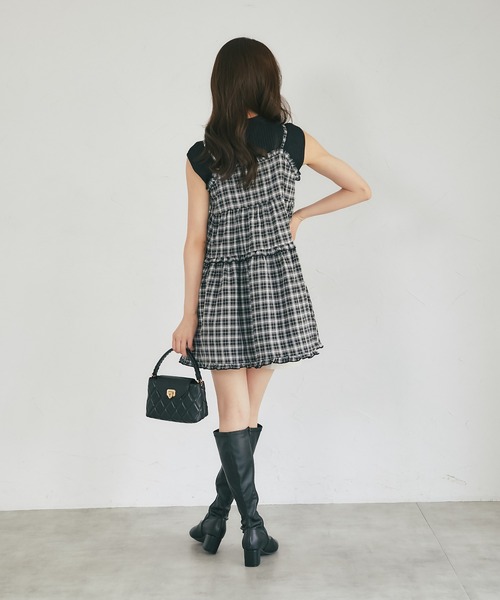 tocco closet(トッコ クローゼット)の「リボン付きティアードフリルチュニック(キャミソール・レディース・ブラック/ブラウン・M)」の6枚目の写真
