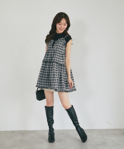 tocco closet(トッコ クローゼット)の「リボン付きティアードフリルチュニック(キャミソール・レディース・ブラック/ブラウン・M)」の4枚目の写真