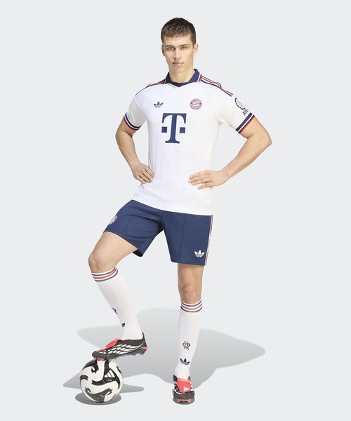 adidas（アディダス）の「FCバイエルン 26/27 アウェイ ユニフォーム / アディダス adidas（Tシャツ/カットソー・メンズ・ホワイト・LARGE/MEDIUM/SMALL/X-LARGE/XX-LARGE/XXX-LARGE）」の3枚目の写真
