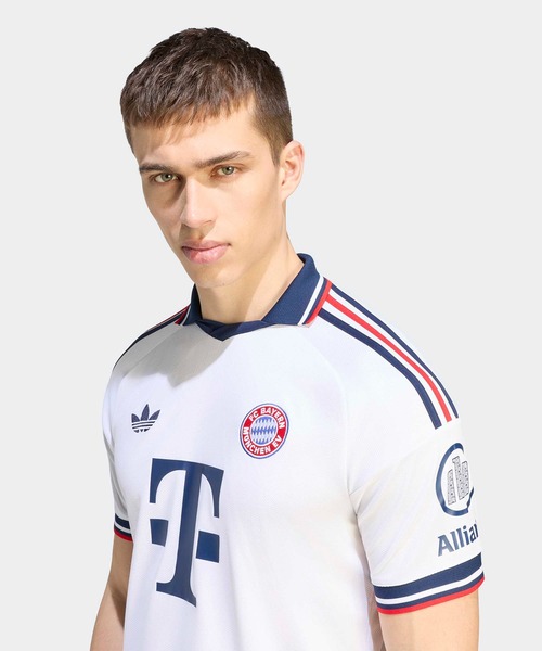 adidas（アディダス）の「FCバイエルン 26/27 アウェイ ユニフォーム / アディダス adidas（Tシャツ/カットソー・メンズ・ホワイト・LARGE/MEDIUM/SMALL/X-LARGE/XX-LARGE/XXX-LARGE）」の5枚目の写真