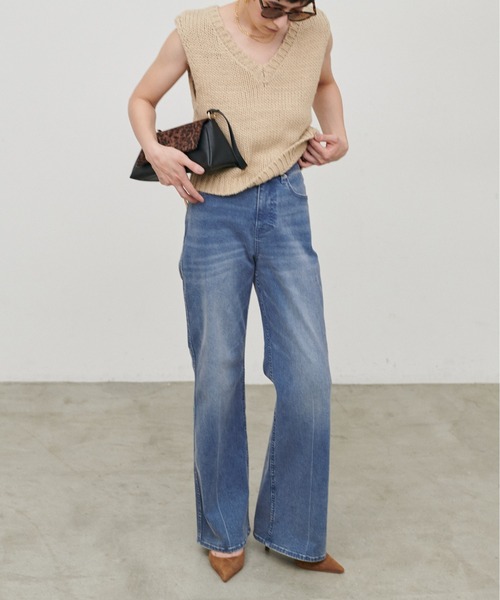 LARUTA(ラルータ)の「【LARUTA】ストレッチブーツカットデニム(デニムパンツ・レディース・ブルー/ブラック・LARGE/MEDIUM)」の1枚目の写真