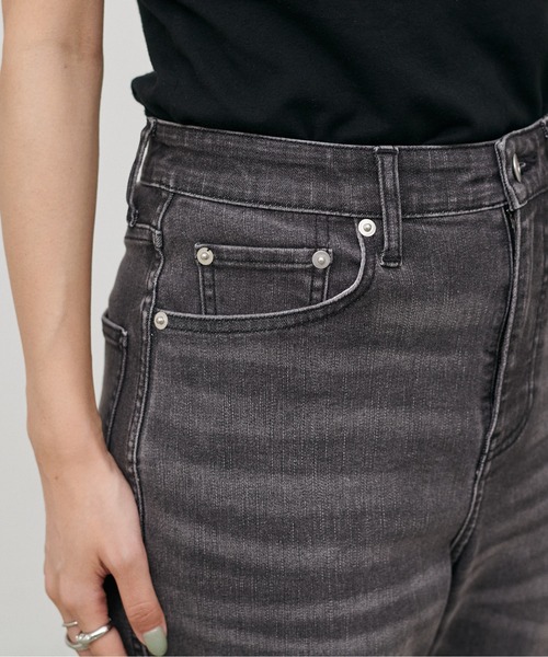 LARUTA(ラルータ)の「【LARUTA】ストレッチブーツカットデニム(デニムパンツ・レディース・ブルー/ブラック・LARGE/MEDIUM)」の16枚目の写真