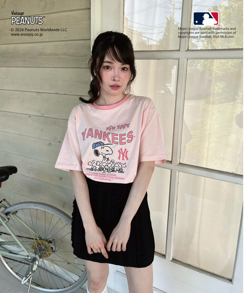 MIIA(ミーア)の「【MLB×PEANUTS】 Tシャツ(Tシャツ/カットソー・レディース・ホワイト/オフホワイト/ブラウン/ピンク・FREE)」の4枚目の写真