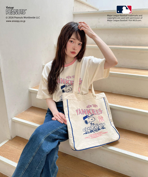 MIIA(ミーア)の「【MLB×PEANUTS】 Tシャツ(Tシャツ/カットソー・レディース・ホワイト/オフホワイト/ブラウン/ピンク・FREE)」の13枚目の写真