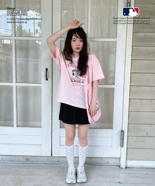 MIIA(ミーア)の「【MLB×PEANUTS】 Tシャツ(Tシャツ/カットソー・レディース・ホワイト/オフホワイト/ブラウン/ピンク・FREE)」の21枚目の写真