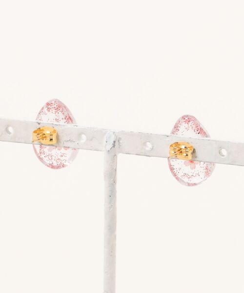 tone(トーン)の「【popochi】和風 桜 レジン ピアス|アクセサリー 着物 浴衣 和装 成人式 卒業式 ピンク ゴールド クリア(MA)(ピアス(両耳用)・レディース・ピンク/ピンク系・FREE)」の3枚目の写真