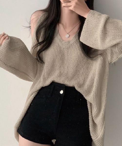 ADDITION STORE(アディションストア)の「ざっくり オフショル ロングスリーブニット(ニット/セーター・レディース・ベージュ/ホワイト/ブラック・FREE)」の6枚目の写真