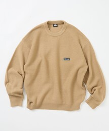 限定展開 リラックスフィット ワンポイントロゴ クルーネックニット