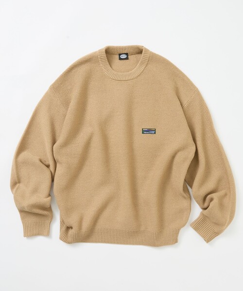 FREAK'S STORE(フリークスストア)の「限定展開 リラックスフィット ワンポイントロゴ クルーネックニット(ニット/セーター・メンズ・ブラック/ネイビー/ベージュ/ブラウン/スミクロ・SMALL/LARGE/MEDIUM)」の5枚目の写真
