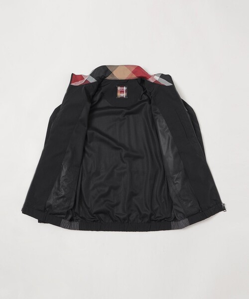BLACK LABEL CRESTBRIDGE(ブラックレーベル・クレストブリッジ)の「【WEB・一部店舗限定】【UMBRO】ワッシャーナイロンスタンドブルゾン(ブルゾン・メンズ・ブラック・XL/L/M)」の11枚目の写真
