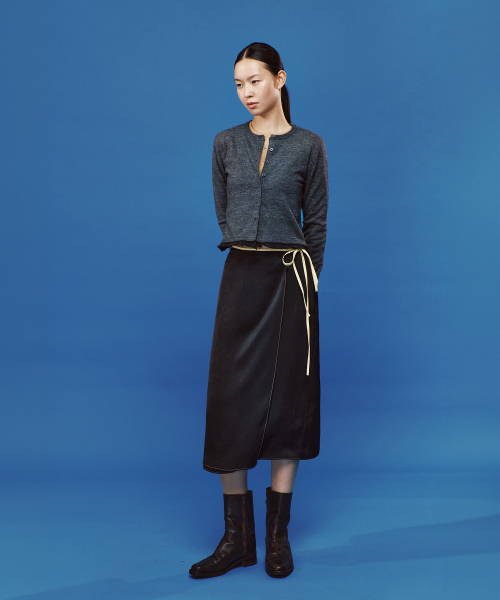PLAC WOMEN（プレイス・ウィメン）の「カラー ポイント ラップ ロング スカート ブラック（スカート・レディース・ブラック・O/S）」の5枚目の写真