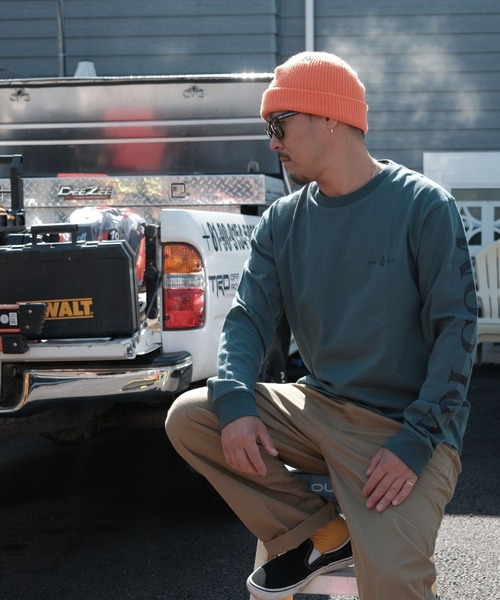 VOLCOM(ボルコム)の「VOLCOM メンズ MONTREY LS ロンT 【2026年秋冬モデル】/ボルコム袖プリントバックプリント長袖ロンT(Tシャツ/カットソー・メンズ・ブルー系その他/グリーン/ホワイト・MEDIUM/LARGE/X-LARGE)」の2枚目の写真