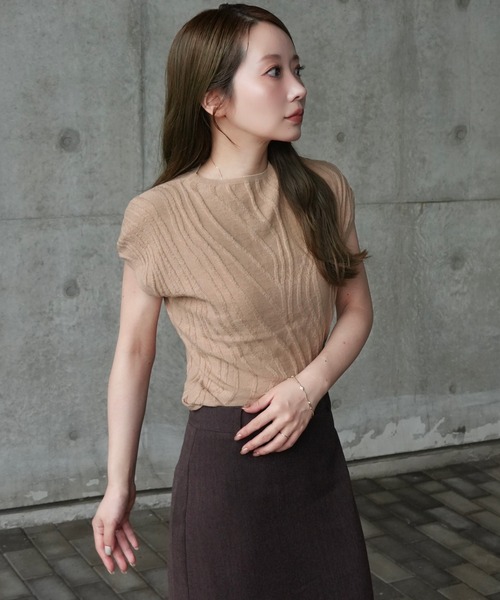 LAULEN(ローレン)の「textured pattern knit pullover /ニュアンス柄ニットプルオーバー(ニット/セーター・レディース・ベージュ/ボルドー/チャコールグレー/ホワイト/ブラック・FREE)」の5枚目の写真
