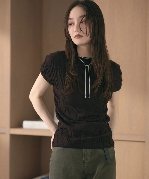 LAULEN(ローレン)の「textured pattern knit pullover /ニュアンス柄ニットプルオーバー(ニット/セーター・レディース・ベージュ/ボルドー/チャコールグレー/ホワイト/ブラック・FREE)」の1枚目の写真