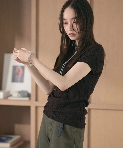 LAULEN(ローレン)の「textured pattern knit pullover /ニュアンス柄ニットプルオーバー(ニット/セーター・レディース・ベージュ/ボルドー/チャコールグレー/ホワイト/ブラック・FREE)」の6枚目の写真