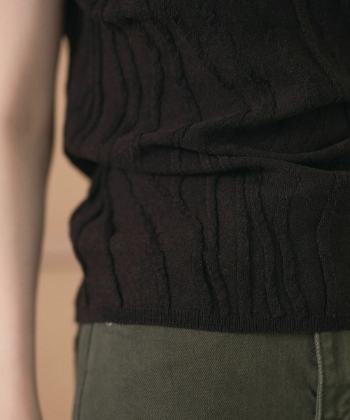 LAULEN(ローレン)の「textured pattern knit pullover /ニュアンス柄ニットプルオーバー(ニット/セーター・レディース・ベージュ/ボルドー/チャコールグレー/ホワイト/ブラック・FREE)」の19枚目の写真