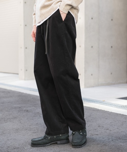 URBAN RESEARCH DOORS（アーバンリサーチドアーズ）の「ウェビングベルトコーデュロイトラウザー（その他パンツ・メンズ・オレンジ/モカ/チャコールグレー・LARGE/MEDIUM/SMALL）」の20枚目の写真