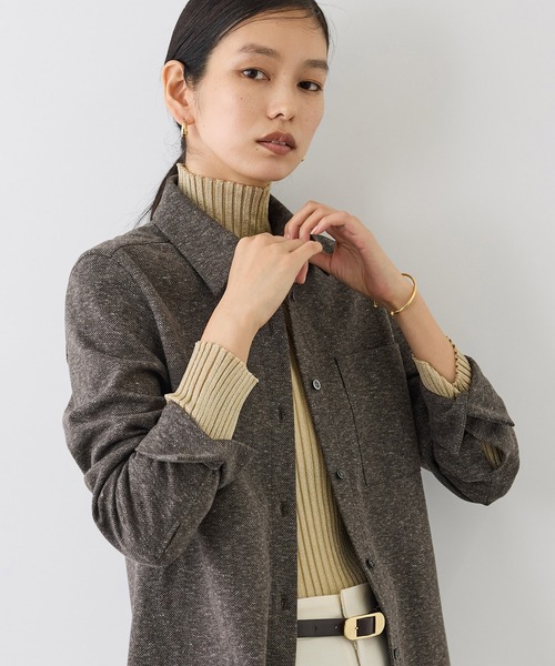 ROPE'(ロペ)の「ウーレットジャージシャツ(無地/ヘリンボンネップ)/吸湿発熱・セットアップ対応・イージーケア(シャツ/ブラウス・レディース・ブラウン系その他/ベージュ・38)」の5枚目の写真
