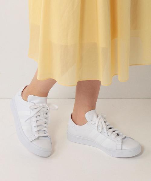 adidas（アディダス）の「adidas COURTVANTAGE（スニーカー・レディース・ホワイト・24.5cm/24cm/23cm/23.5cm）」の3枚目の写真