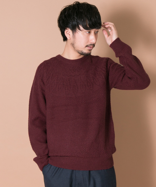 URBAN RESEARCH（アーバンリサーチ）の「UR 球心ジャカードC/N（ニット/セーター・メンズ・ボルドー/ホワイト/ブラック・MEDIUM/LARGE）」の3枚目の写真