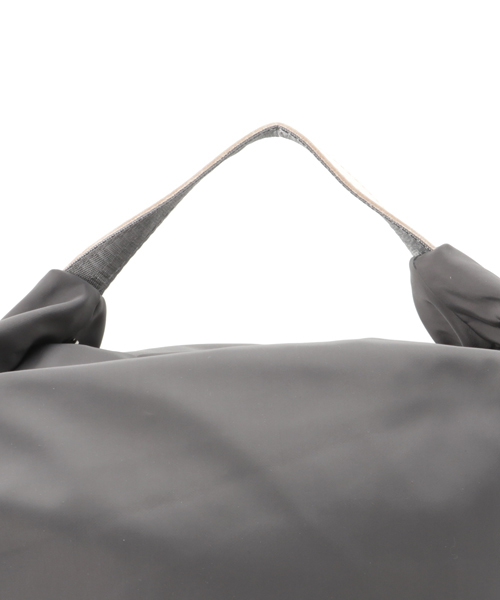 anello(アネロ)の「【anello】アネロ 高密度ナイロン風リュック 大 (バックパック/リュック・レディース・グレー/ネイビー/ブラック/オリーブ/レッド・ONE SIZE)」の7枚目の写真