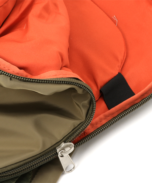 anello(アネロ)の「【anello】アネロ 高密度ナイロン風リュック 大 (バックパック/リュック・レディース・グレー/ネイビー/ブラック/オリーブ/レッド・ONE SIZE)」の15枚目の写真