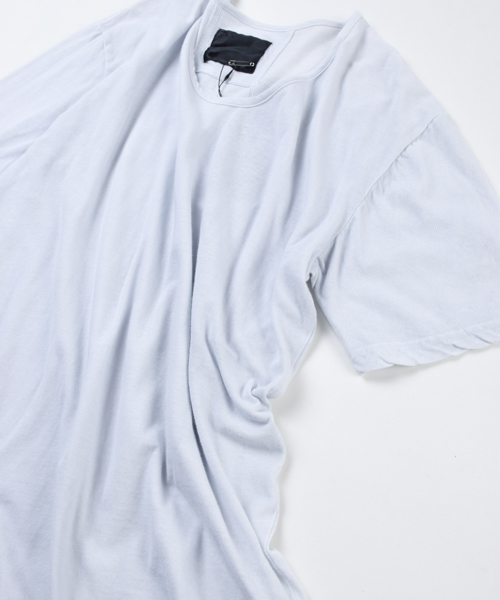 OURET（オーレット）の「HIGH TWIST JERSEY STITCH U NECK SHORT SLEEVE（Tシャツ/カットソー・メンズ・グレー系その他/ネイビー/ホワイト系その他・2/1/3）」の10枚目の写真