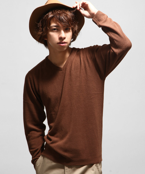 ZIP FIVE(ジップファイブ)の「【ZIP FIVE】抗ピリング加工カシミアタッチVネックセーター(ニット/セーター・メンズ・レッド系その他/ピンク/ブラウン/テラコッタ/モカ/マスタード/オフホワイト/杢グレー/ダークグリーン/チャコール/ネイビー/ベージュ/ブラック系その他/ブルー/ブルー系その他/ワイン/カーキ/アイボリー/ブルーグレー/ブラック/パープル・SMALL/LARGE/X-LARGE/MEDIUM)」の9枚目の写真