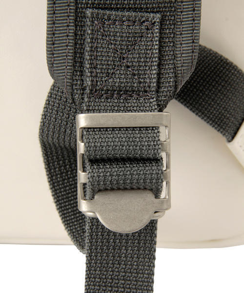 PORTER(ポーター)の「PORTER JAM 2WAY RUCKSACK <B印 YOSHIDA SELECT>(バックパック/リュック・メンズ・ホワイト/ブラック・ONE SIZE)」の16枚目の写真