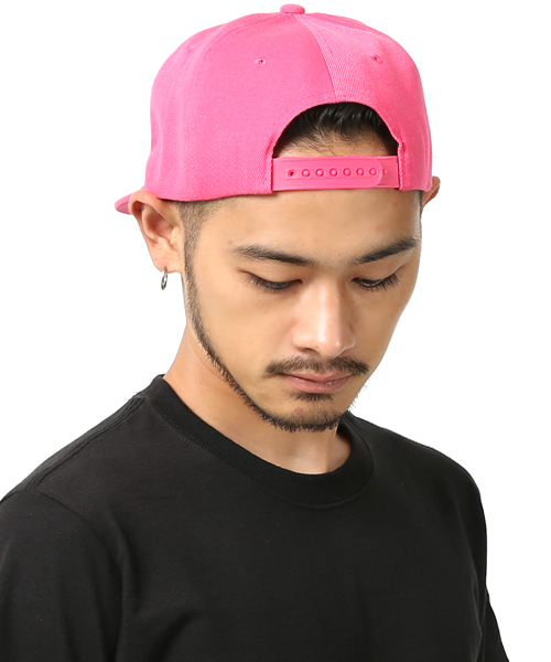 Rocky Monroe(ロッキーモンロー)の「ストレートベースボールキャップ(キャップ・メンズ・ホワイト/ブラック/パープル/ネイビー/ブラウン/グレー/レッド/サックスブルー/ピンク/イエロー/オレンジ/ブルー/ワインレッド/ブラック系その他/ライトピンク/ブラック系その他2/ブラック系その他3/ベージュ・FREE)」の15枚目の写真