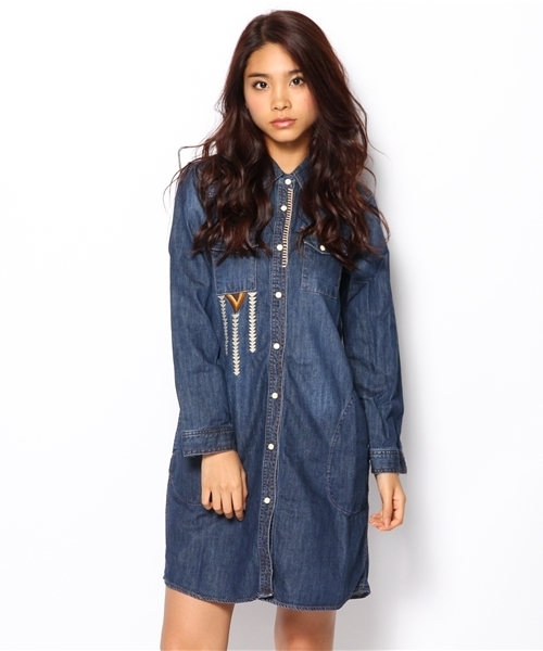 laule'a sunny side store(ラウレアサニーサイドストア)の「刺繍シャツワンピース(シャツワンピース・レディース・ブルー/ライトインディゴブルー・FREE)」の1枚目の写真