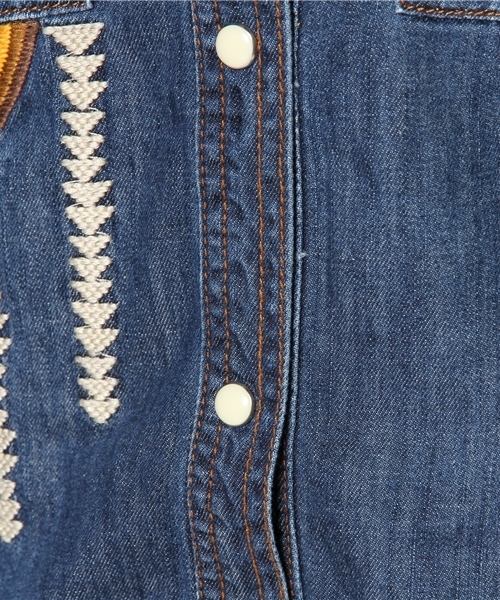 laule'a sunny side store(ラウレアサニーサイドストア)の「刺繍シャツワンピース(シャツワンピース・レディース・ブルー/ライトインディゴブルー・FREE)」の12枚目の写真
