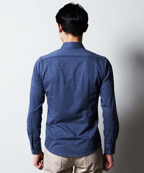 MICHEL KLEIN HOMME (ミッシェルクランオム)の「シャツ(ハニカムWフェイス)(シャツ/ブラウス・メンズ・ライトブルー/レッド/ダークネイビー/ブルー・46/48/51)」の17枚目の写真