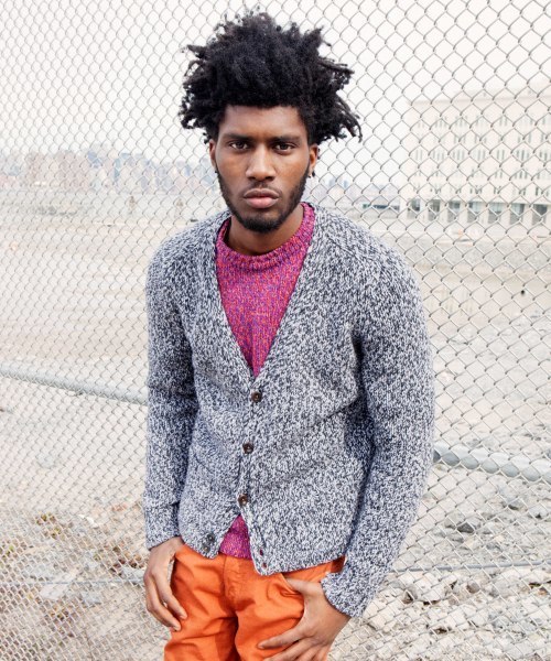 Paul Smith JEANS（ポールスミスジーンズ）の「TWISTED YARN KNIT CARDIGAN 【232404 640M】（カーディガン/ボレロ・メンズ・グレー系その他/パープル系その他/グリーン系その他・SMALL/MEDIUM/LARGE/X-LARGE）」の2枚目の写真